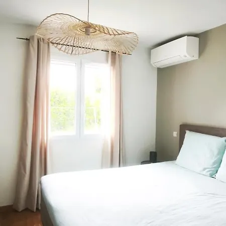 ヴィラ Charmante Avec Clim Et Piscine Proche Uzes *